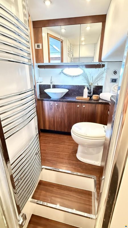 Sunseeker Manhattan 66