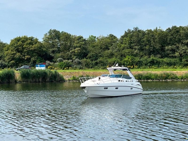 Sealine S 38