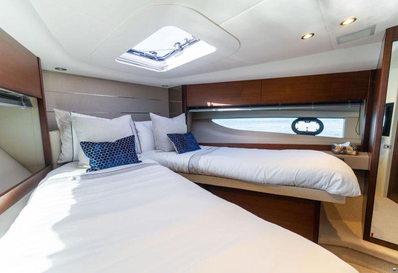 Princess V 50 geschlossen