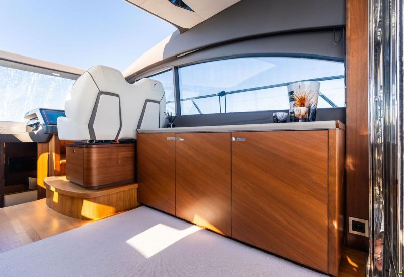 Princess V 50 geschlossen