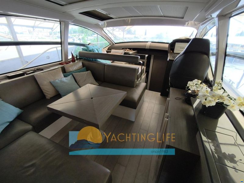 Pershing 5X