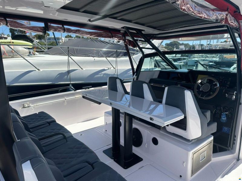 Axopar 37 SUN TOP