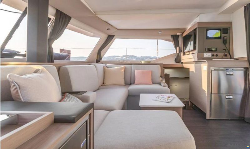Fountaine Pajot Isla 40