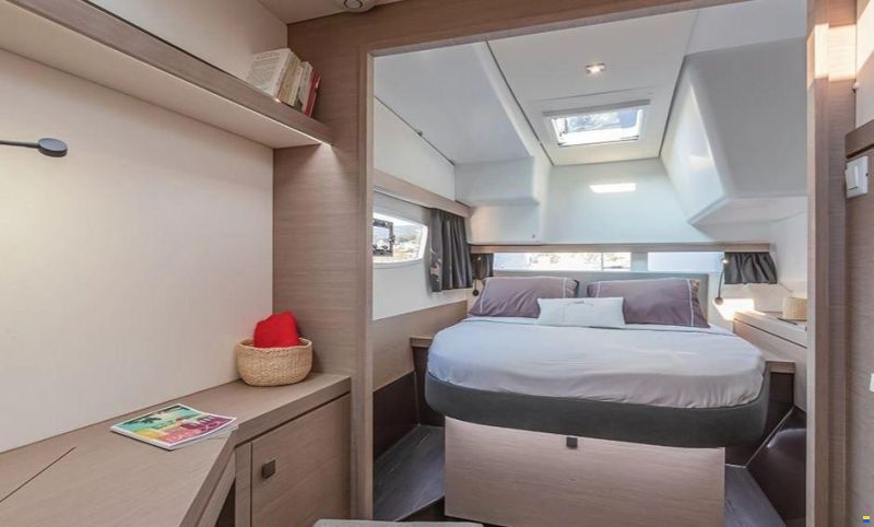Fountaine Pajot Isla 40