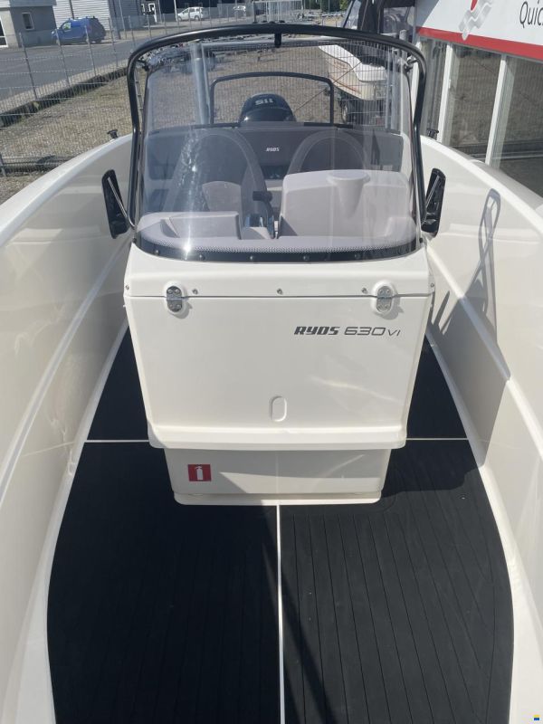 Ryds 630 MID-C med Mercury F115 CT ELPT EFI