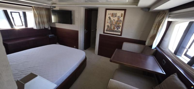 Azimut 75