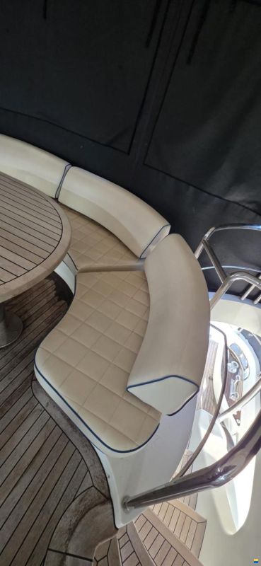 Azimut 75