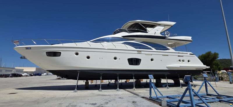 Azimut 75