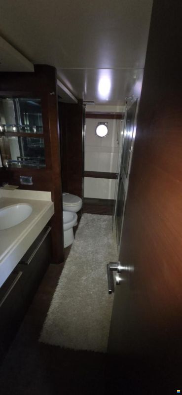 Azimut 75