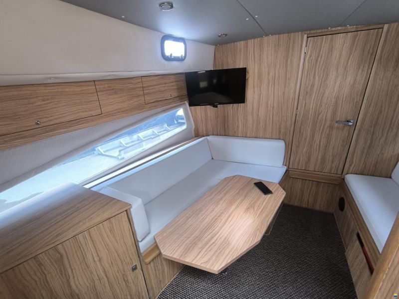 Houseboat/husbåt Represser