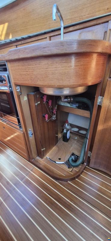 LM Boats Vitesse 35