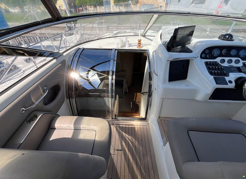 Sunseeker Mustique 42