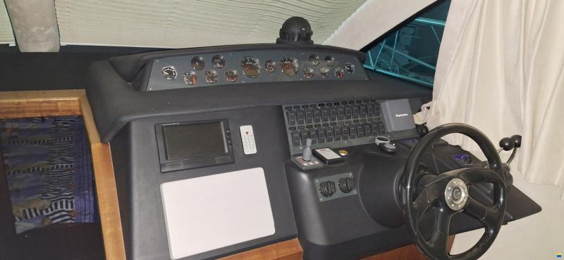 Galeon 390 Fly