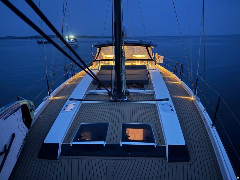 Hanse 548
