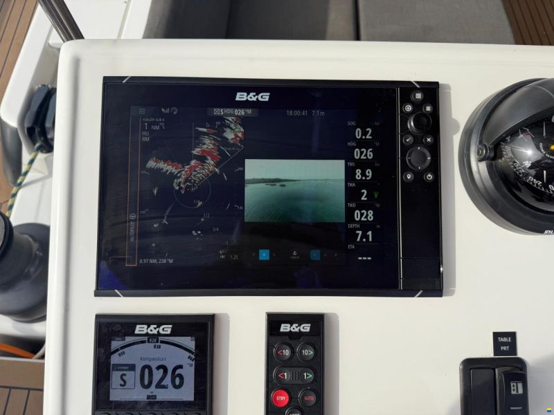 Hanse 548