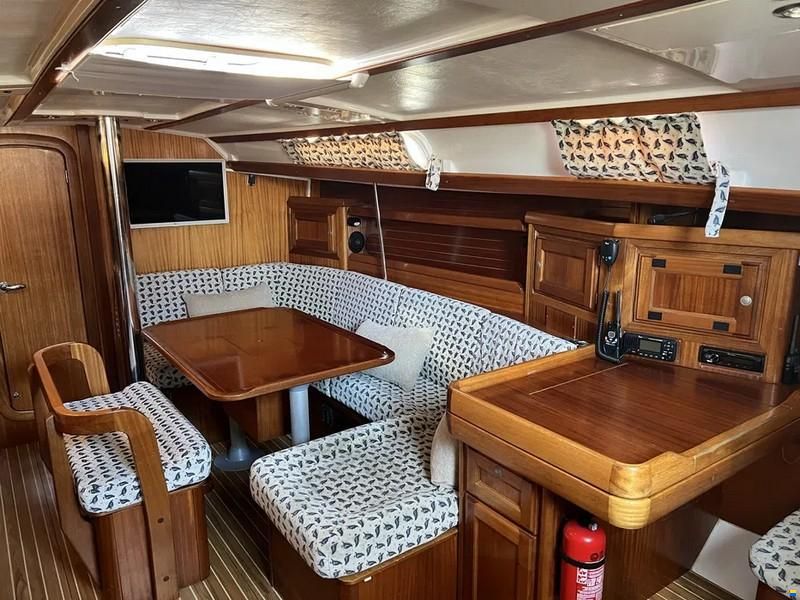 Dufour 38 Classic