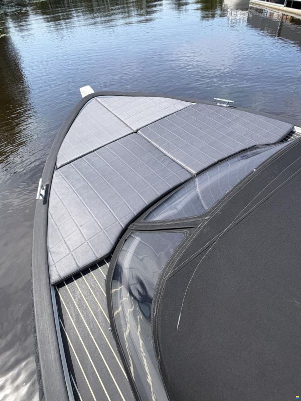 Waterspoor 777 Aviator