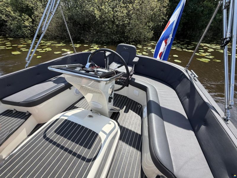 Waterspoor 777 Aviator