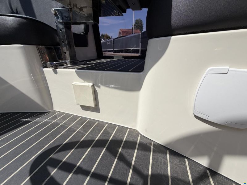 Waterspoor 777 Aviator
