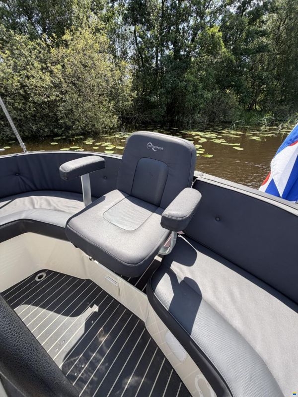 Waterspoor 777 Aviator