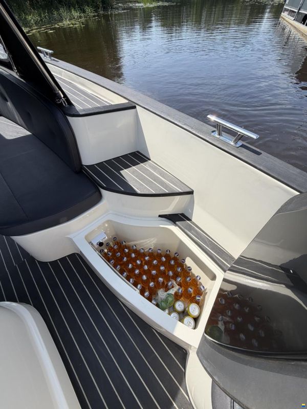 Waterspoor 777 Aviator