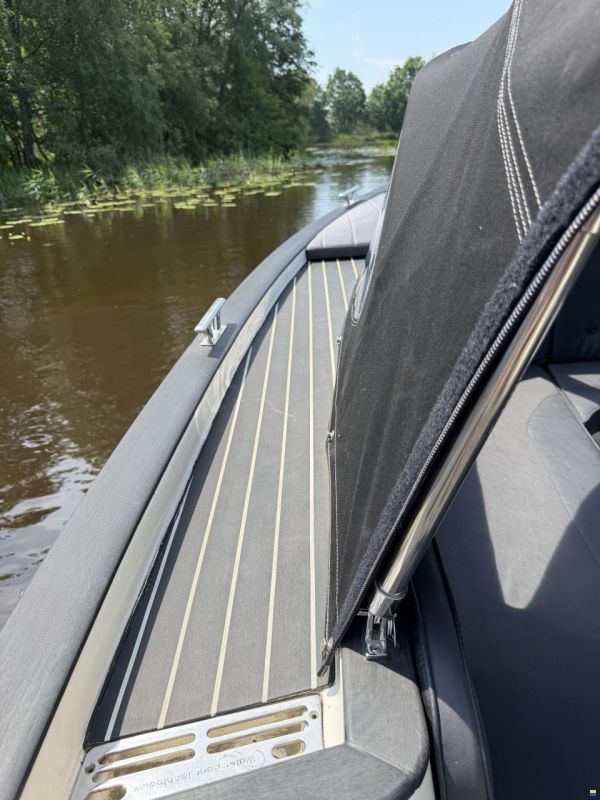 Waterspoor 777 Aviator