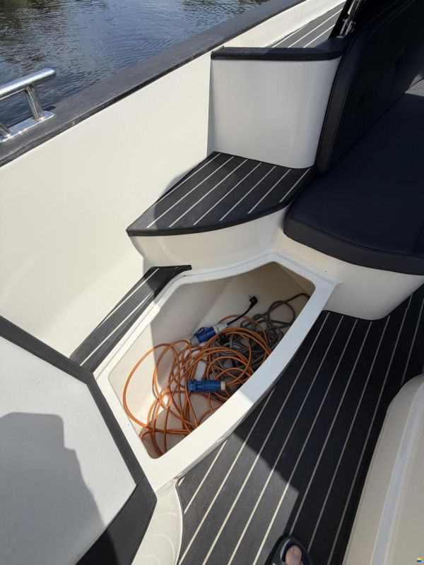 Waterspoor 777 Aviator
