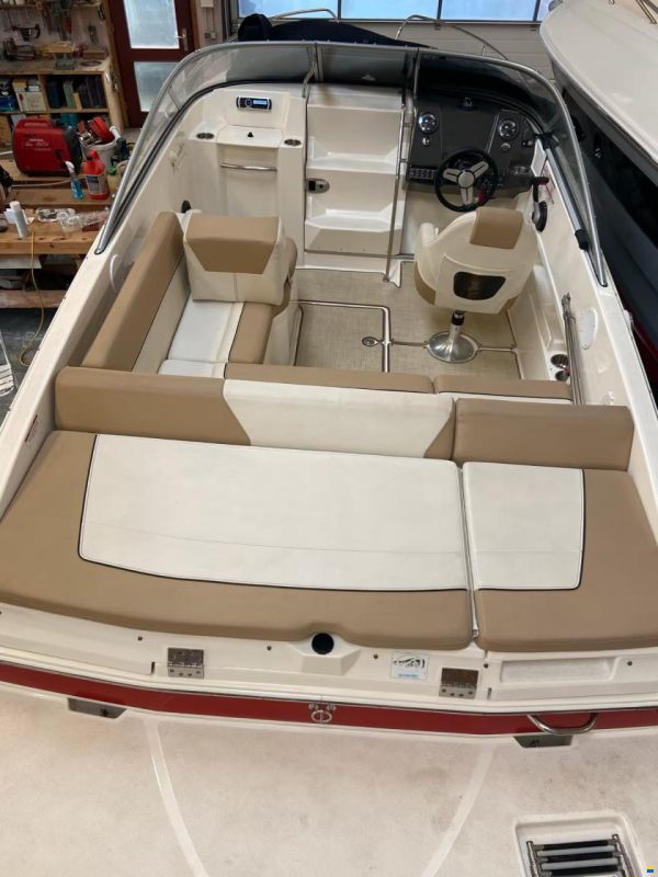 Bayliner 642 Cuddy