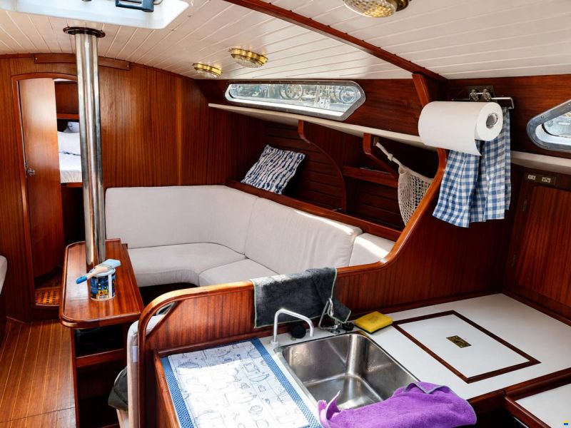 North Wind 38