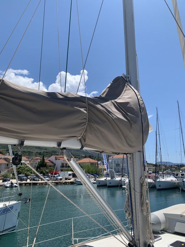 Beneteau Oceanis 50 Family