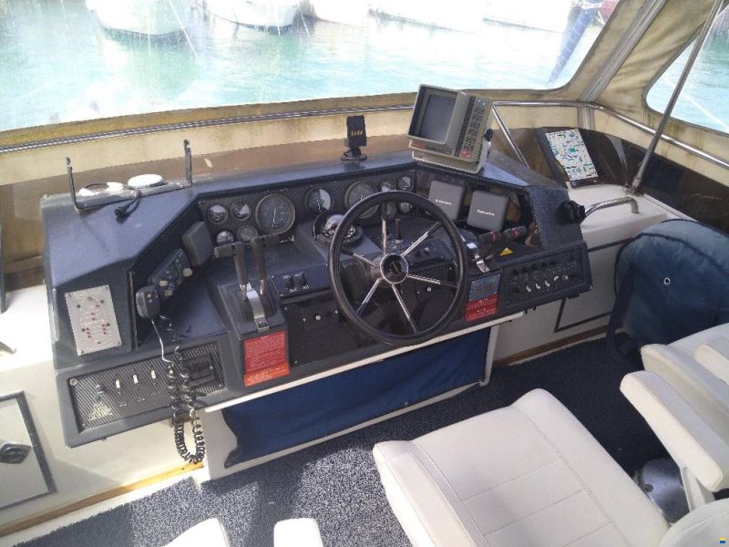 Sea Ray 38 AC