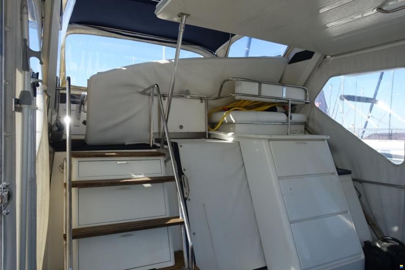 Sea Ray 38 AC