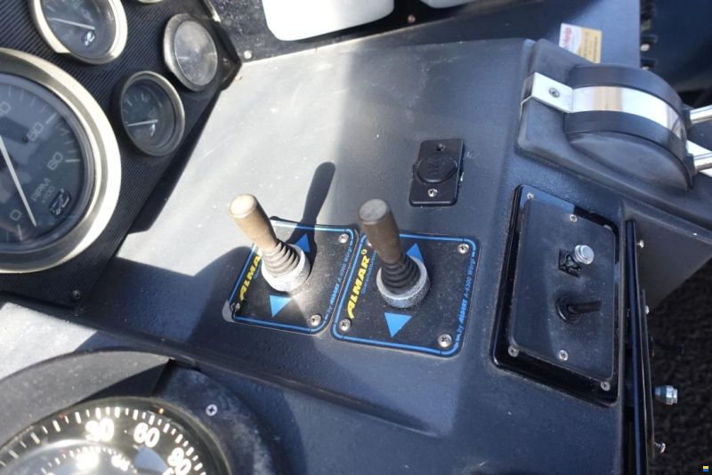 Sea Ray 38 AC
