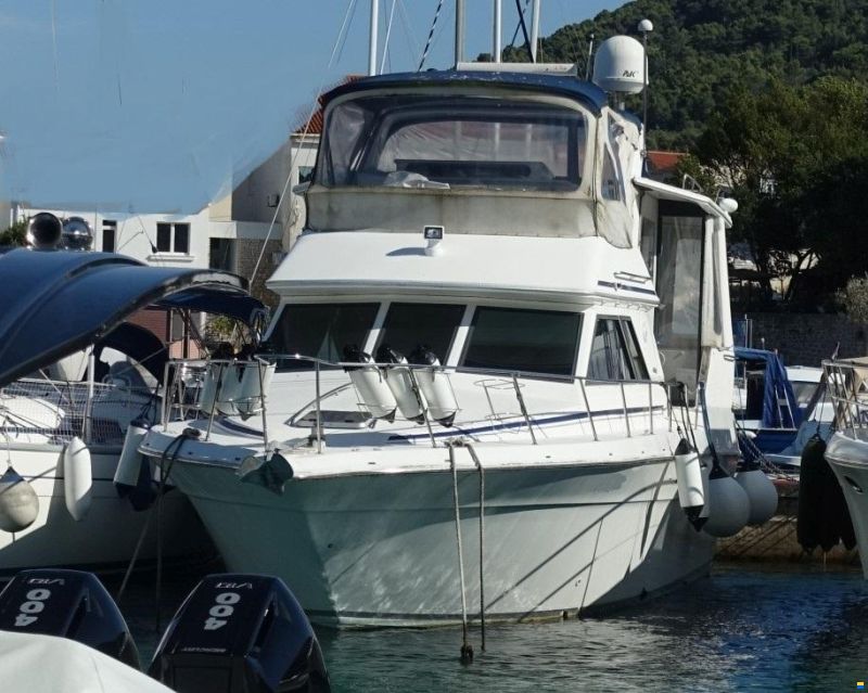 Sea Ray 38 AC