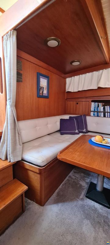Sitala Yachts Nauticat 33