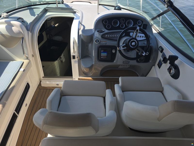 Maxum 2700 SCR