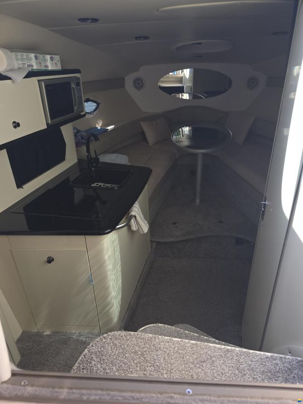 Maxum 2700 SCR