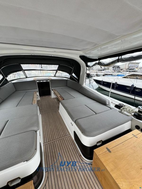 Jeanneau 65