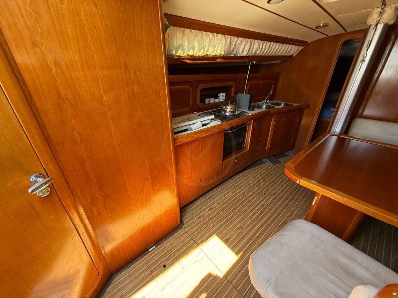 GRAND SOLEIL 37