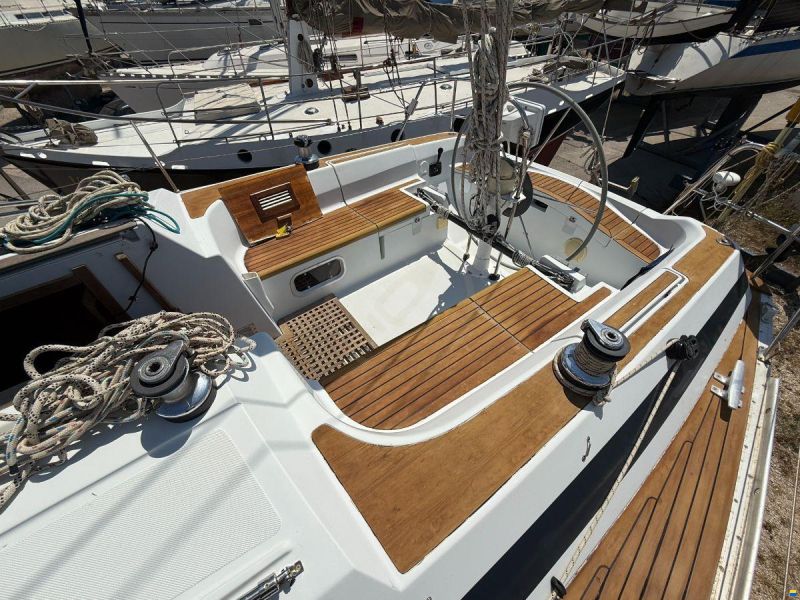 GRAND SOLEIL 37