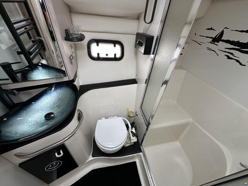 Bayliner 3258