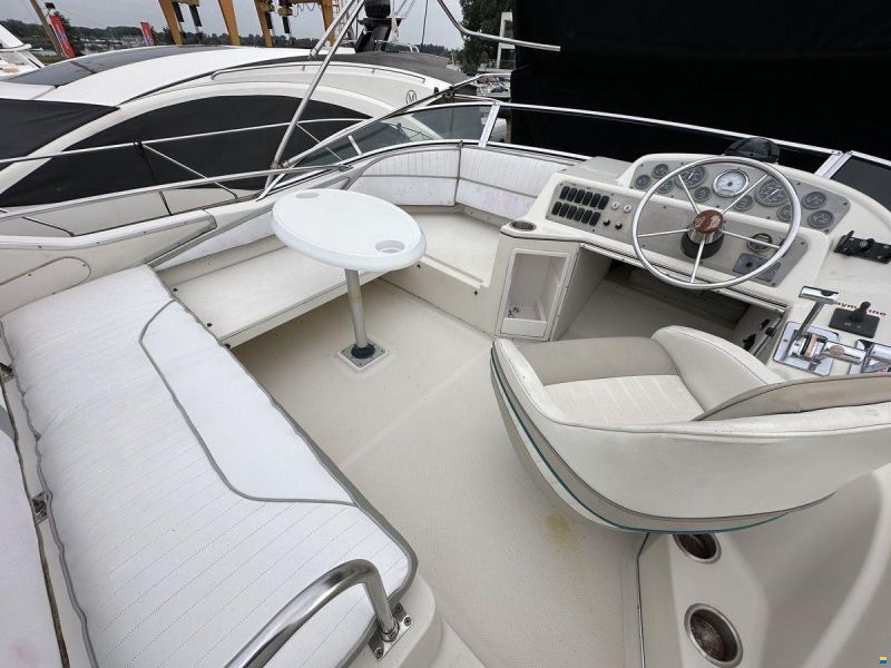 Bayliner 3258