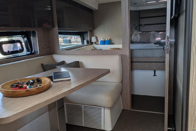 Azimut Atlantis 43