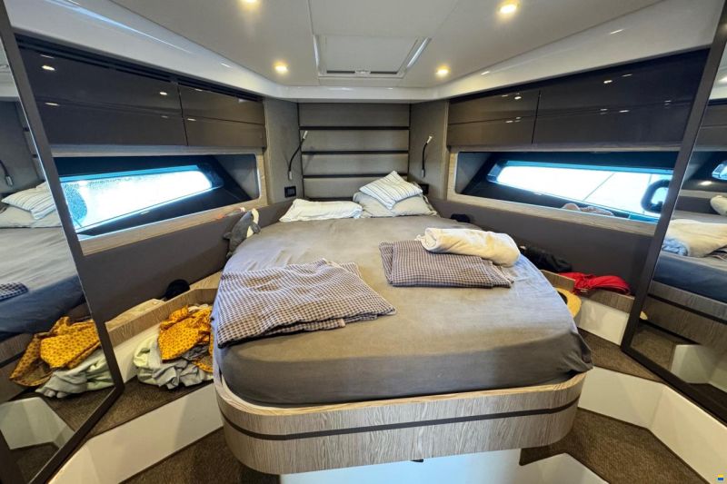 Azimut Atlantis 43