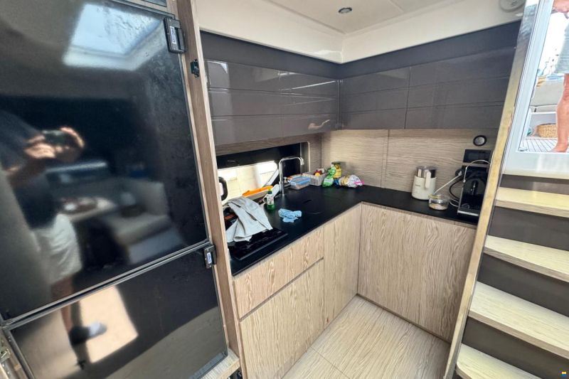 Azimut Atlantis 43