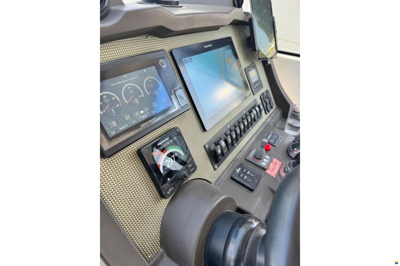 Azimut Atlantis 43