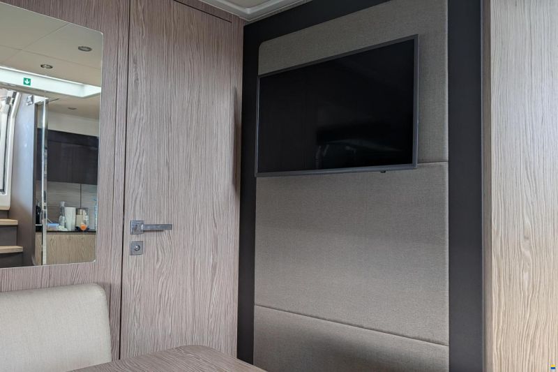 Azimut Atlantis 43