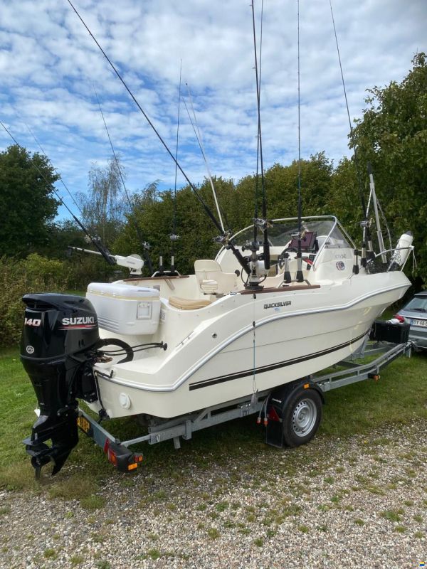 Quicksilver 540 – Suzuki 140 HK – Topuds