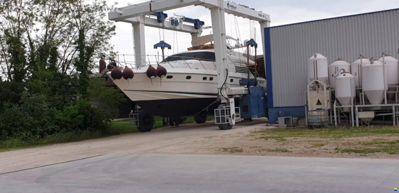 Fairline Squadron 62