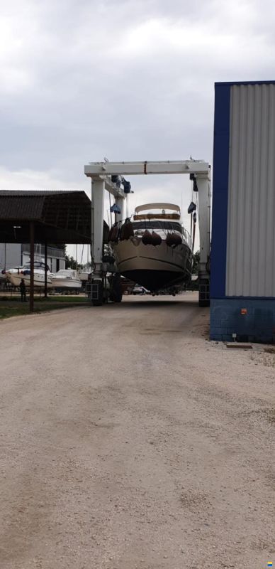 Fairline Squadron 62